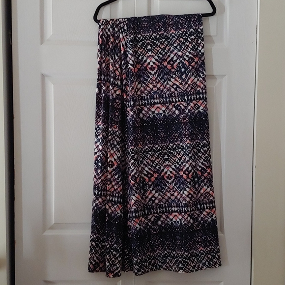 Lily Rose Dresses & Skirts - Lily Rose Navy and Pink Maxi Skirt